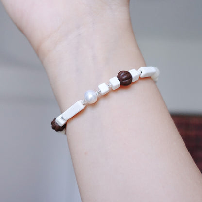 Oval Courtyard Bead Bracelet